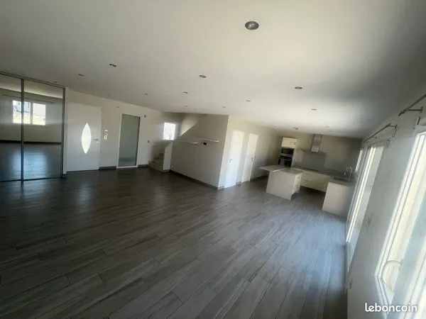 Maison 4 pièces 113 m² avec piscine - Lignan-sur-Orb
