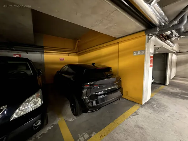 Place de parking beausoleil / frontière monaco