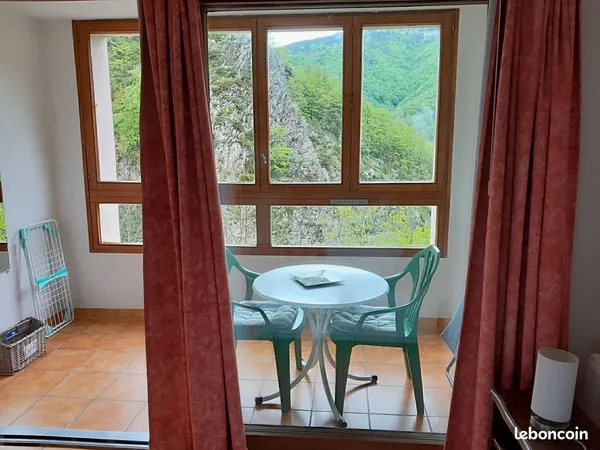 Vends appartement de 24 m² + loggia de 6 m²