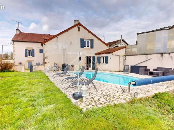Maison 8 pièces 160 m²