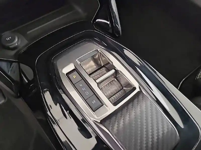 Peugeot 208 puretech 100 s&amp;s eat8 — photo 53
