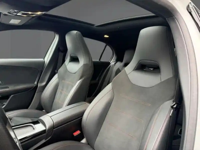 Mercedes Classe A 180 amg line — photo 21