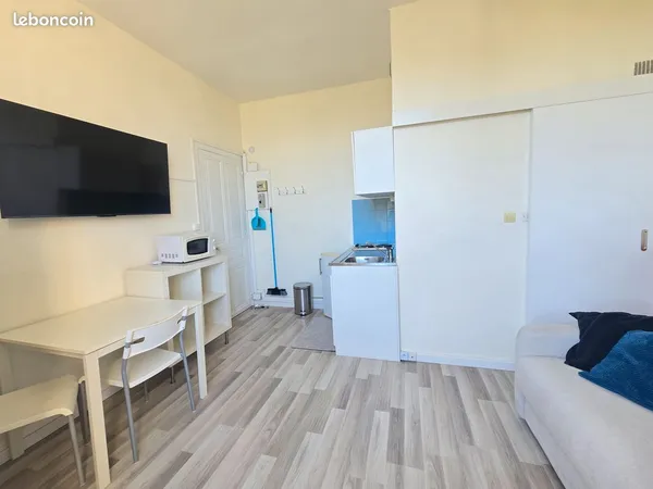STUDIO meublé centre-ville de NIORT