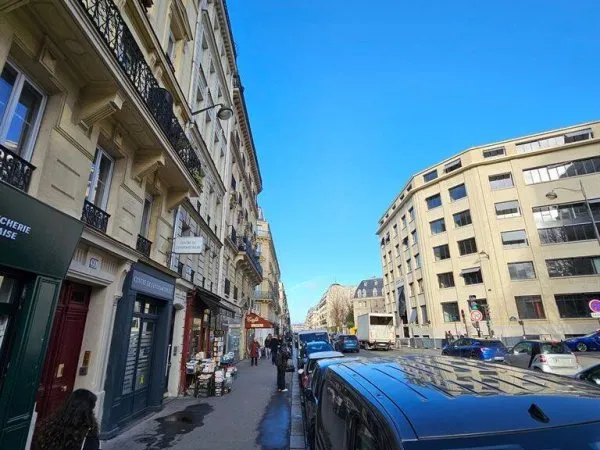 Boutique 2 pièces 58 m²