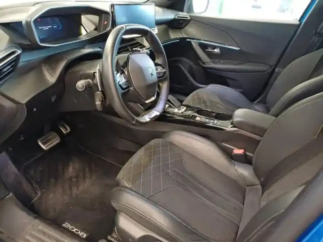 Peugeot 2008 1.2 puretech 130ch s&amp;s gt pack eat8 — photo 12