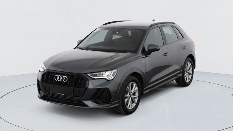 Audi Q3 — photo 1