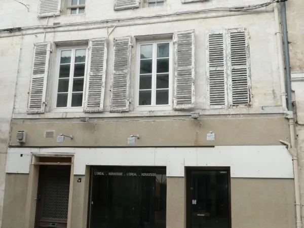 Commerce 4 pièces