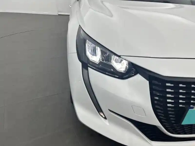 Peugeot 208 puretech 75 s&amp;s bvm5 — photo 76