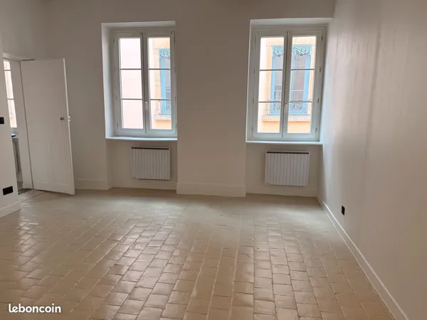 Appartement - 2 pièces + cuisine - 58 m²
