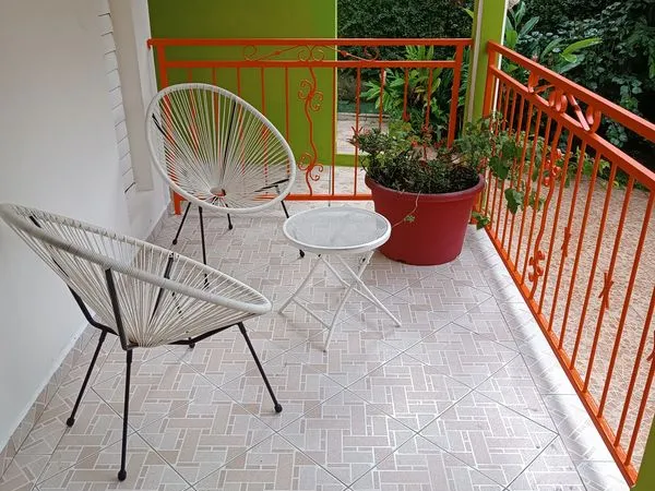 Location F2