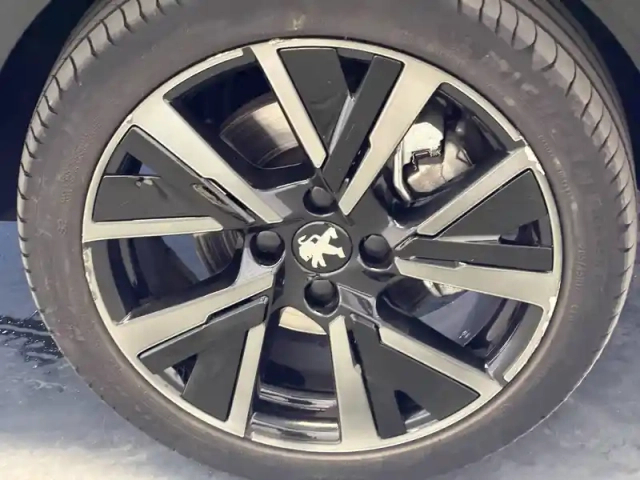 Peugeot 208 puretech 130 s&amp;s eat8 — photo 104