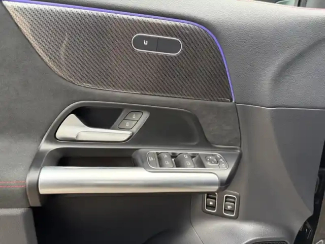 Mercedes Gla 250 e hybrid eq amg line — photo 38