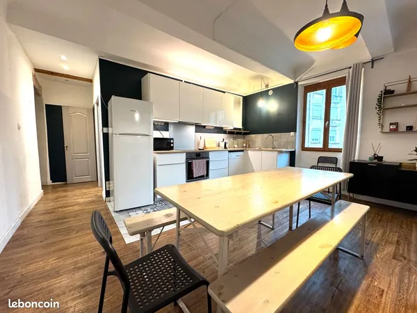 Toulon centre - Appartement T2 de 63 m² avec grand séjour