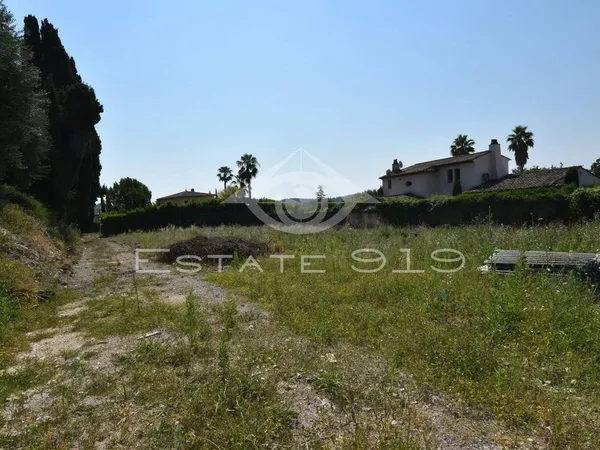 Terrain 1595 m²