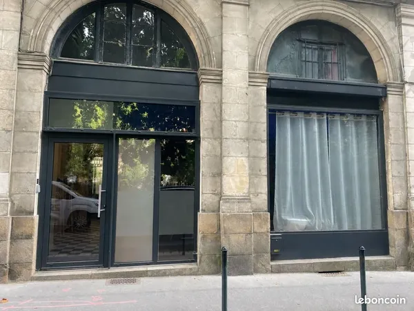 Local commercial 110 m²
