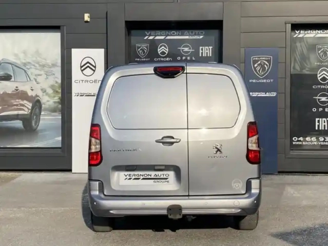 Peugeot Partner iii hdi 130 eat8 s&amp;s 950kg long asphalt — photo 21