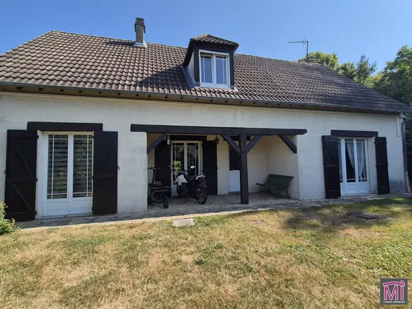 Beau pavillon avec climatisation 4 chambres