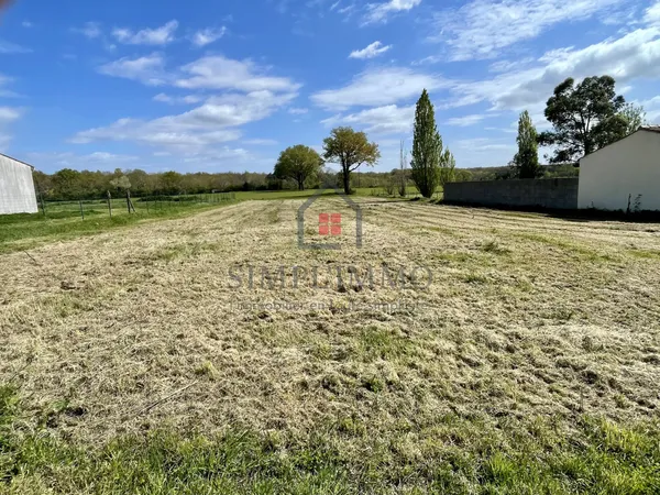 Terrain à bâtir 1 573 m² – Environnement calme et campagne