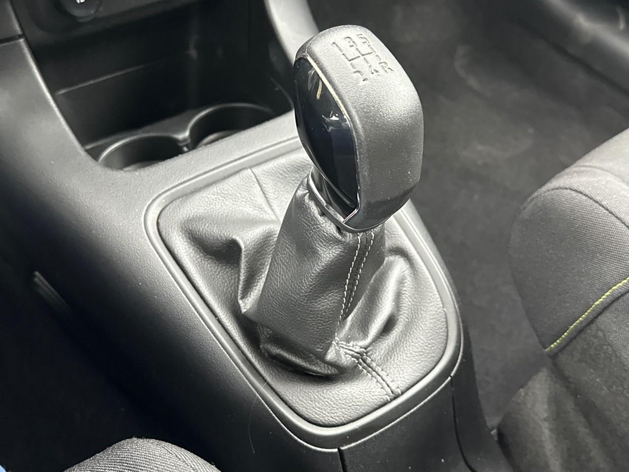 Citroën C3 puretech 83 s&s bvm5 shine pack — photo 29