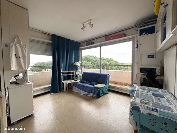 Studio 1 pièce 18 m²