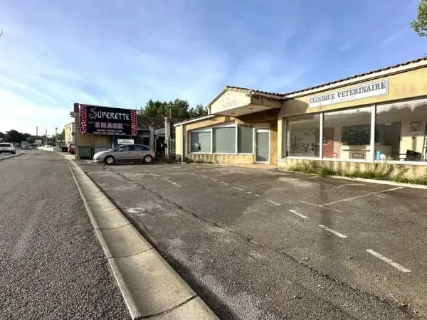 Local-commercial-rn-113-quartier-les-vignettes