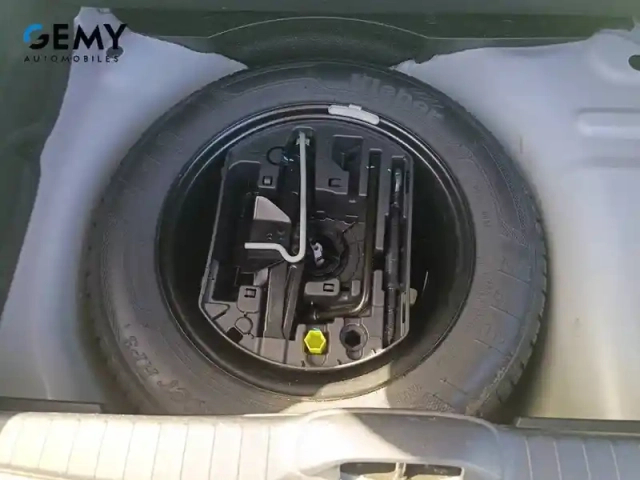 Peugeot 208 puretech 68ch bvm5 — photo 12
