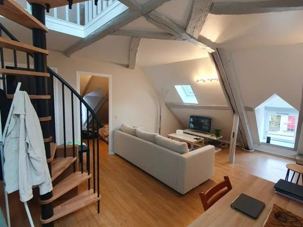 Appartement meublé de charme - 32 m² - Chambre séparée et petite mezzanine