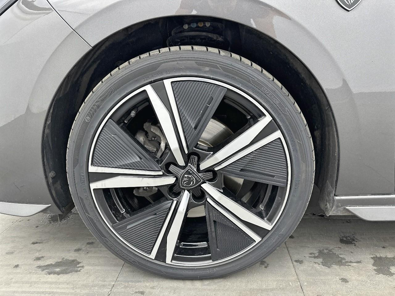 Peugeot 308 sw puretech 130ch s&s eat8 gt — photo 14