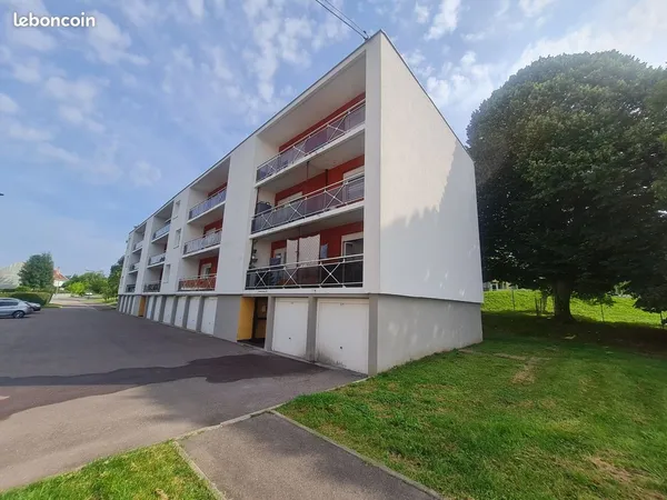 Saint-Avold Situé dans une impasse - Rue du Haut de Sainte-Croix - F4 lumineux et rénové avec chauff