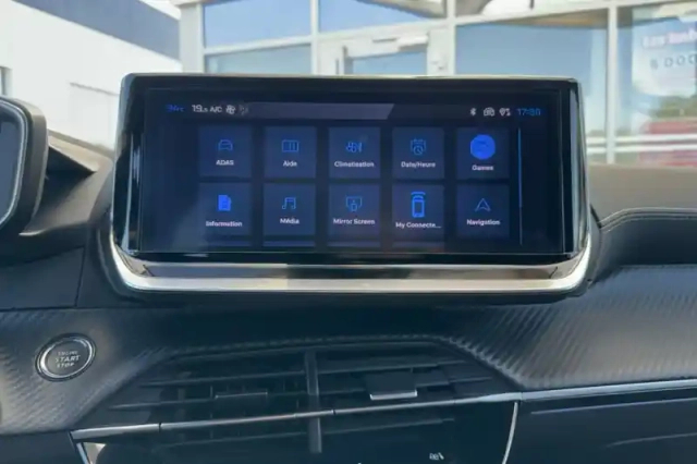 Peugeot 208 hybrid 100 e-dcs6 — photo 17