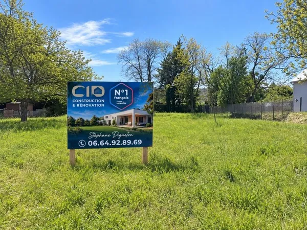 Terrain 830 m²