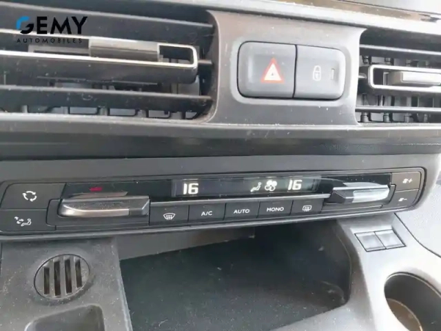 Citroën Berlingo taille xl bluehdi 100 s&amp;s bvm — photo 15