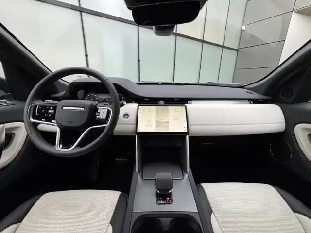 Land Rover Discovery Sport p300e phev awd bva — photo 6