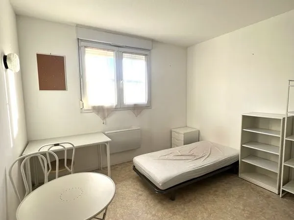Studio 1 pièce 18 m²