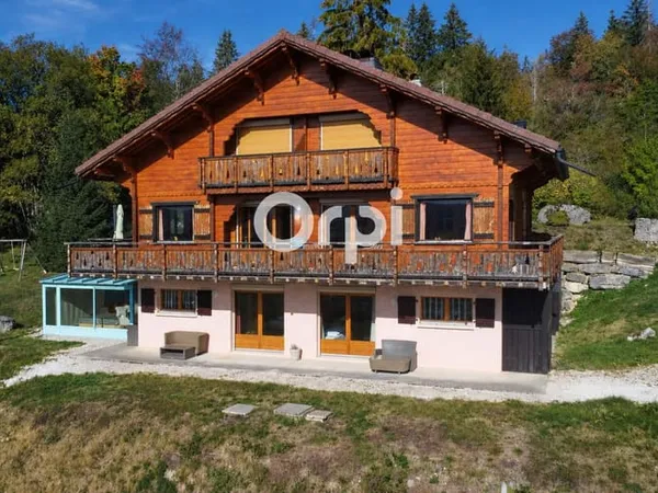 Maison 12 pièces 344 m²