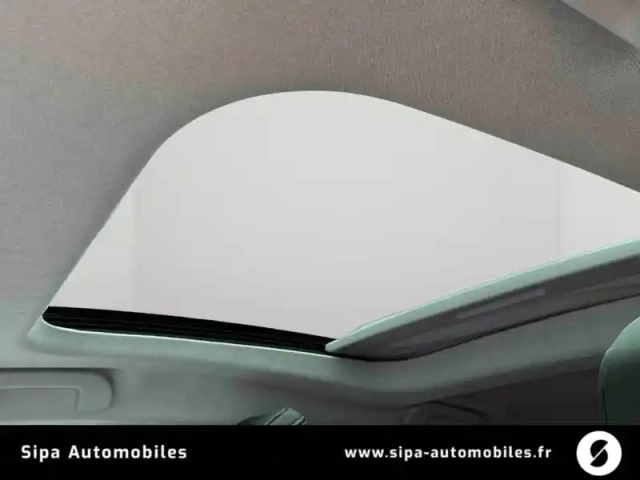 Citroën C4 e- 136 ch automatique — photo 22