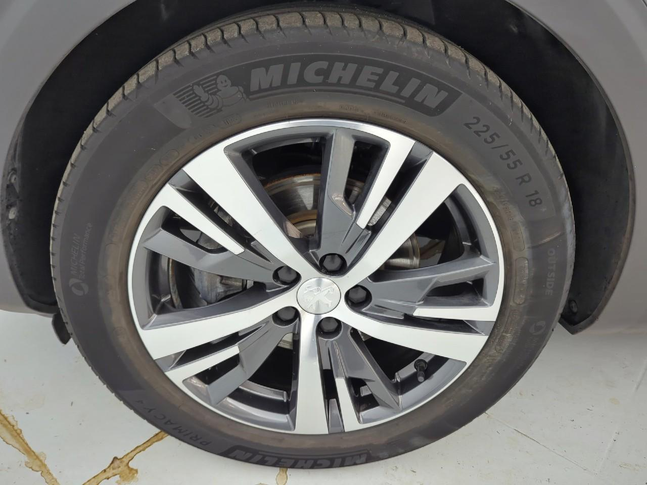 Peugeot 3008 puretech 130ch s&s eat8 allure pack — photo 11