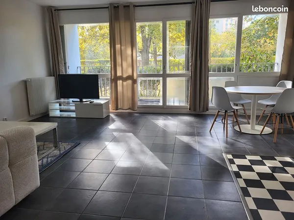 Studio 1 pièce 37 m²