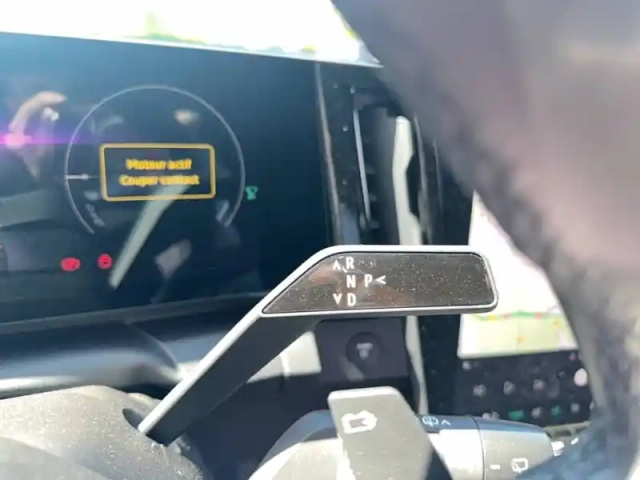 Renault Megane e-tech ev60 220 ch super charge — photo 13