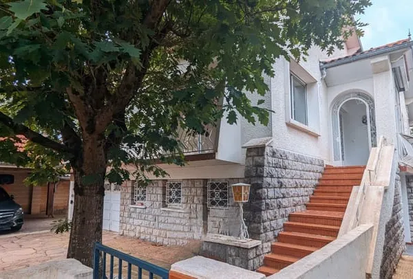 Maison Pau Trespoey 7 pièce(s) 220 m2