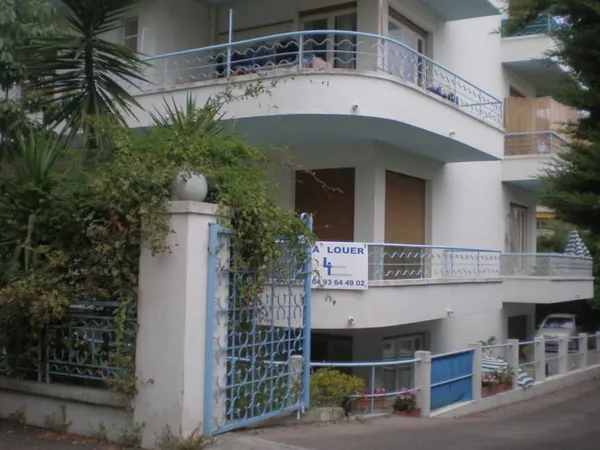 À Antibes, appartement de 36.94m2 avec 2 pièces à louer