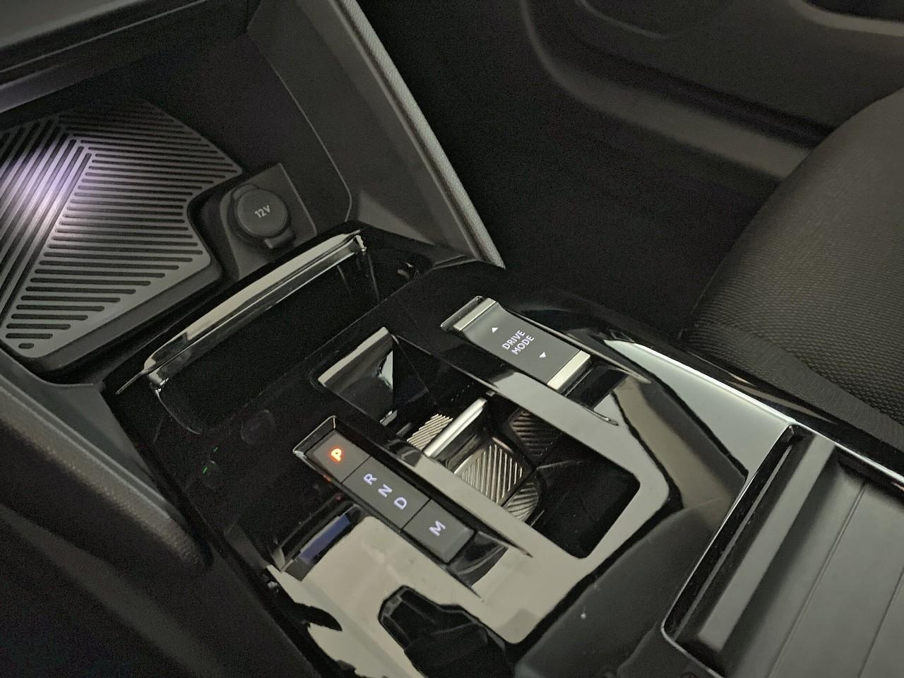 Citroën C4 hybride 136 e-dcs6 plus — photo 18