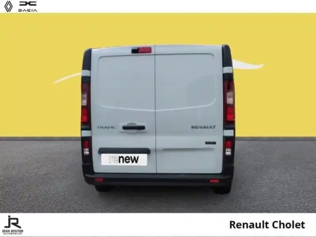 Renault Trafic fg l1h1 3t e-tech ac22 advance -24 — photo 11