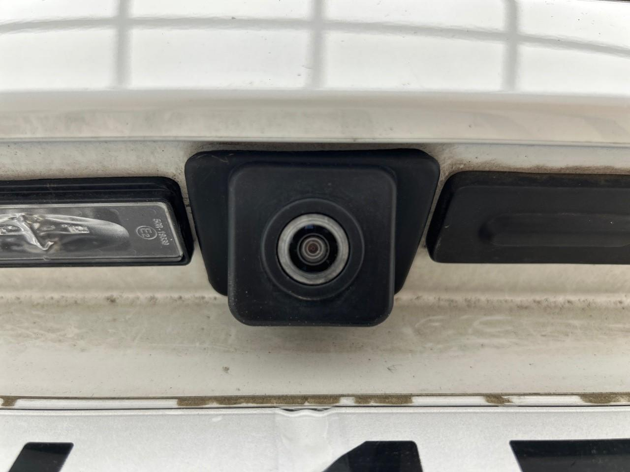 Peugeot 3008 hybrid 225 e-eat8 allure pack — photo 26
