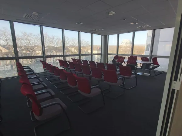 Loue bureaux 583m² Angers - Tour Saint Serge