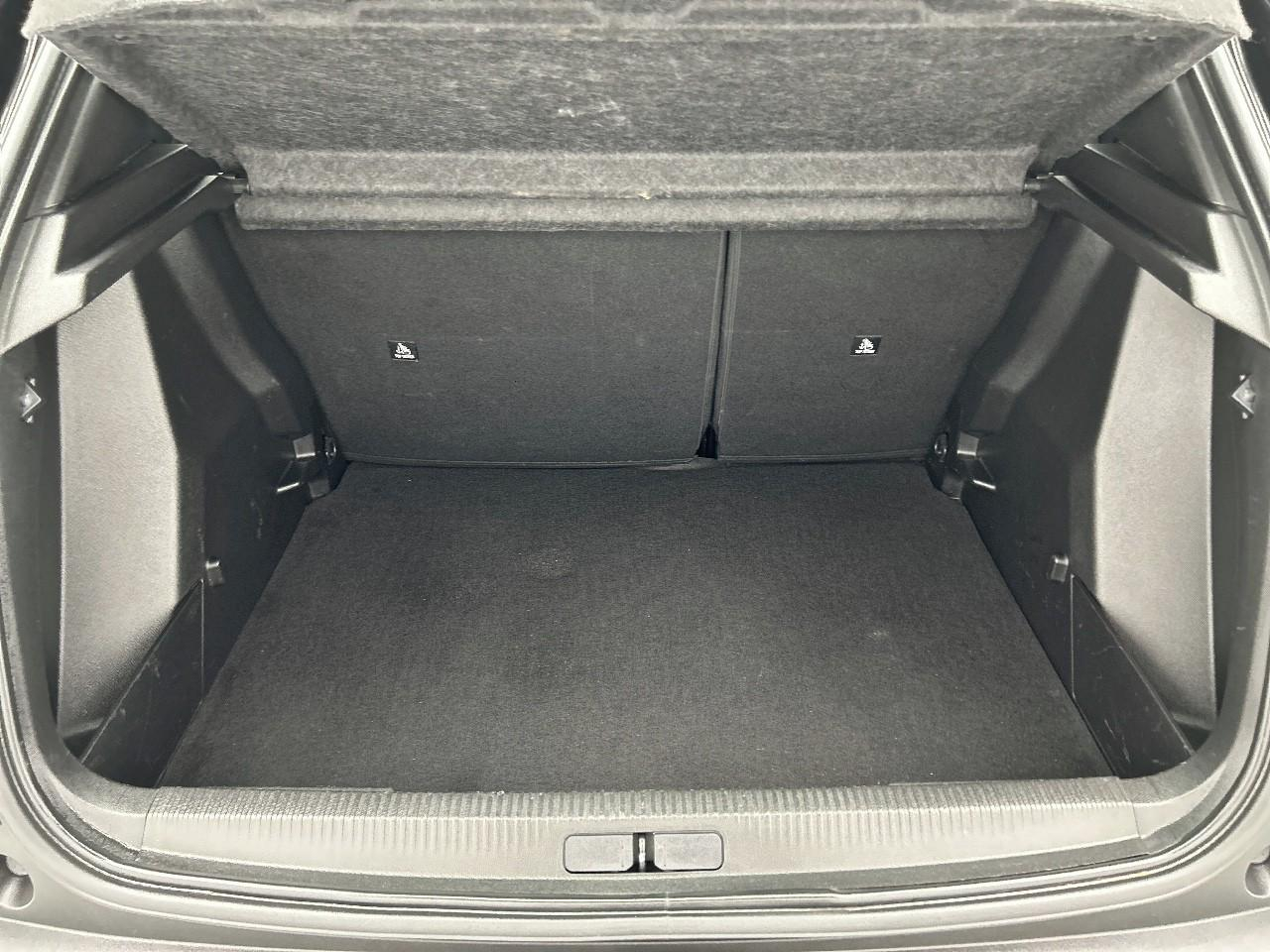 Peugeot 2008 hybrid 136 e-dcs6 active — photo 14