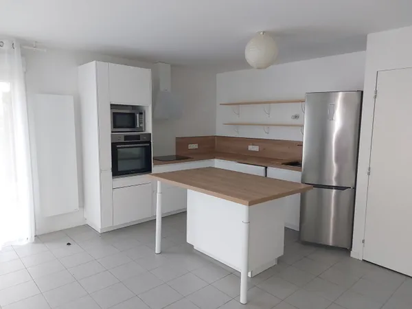 A LOUER - Appartement vide de 50 m² à La Rochelle