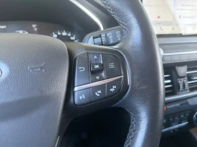 Ford Focus 1.0 ecoboost 125ch titanium — photo 21
