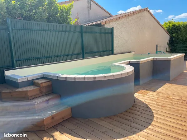 Grande villa st Césaire 39000