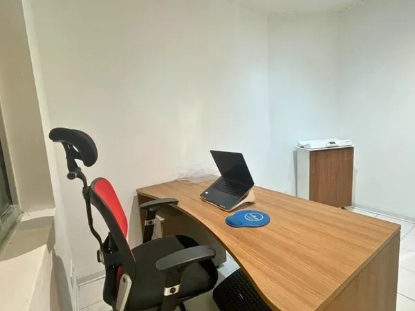 À louer - salle de consultation 9 m2 Cabinet médical à Po